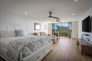 Aston Maui Kaanapali Villa – Studio Ocean View Premium - Bed