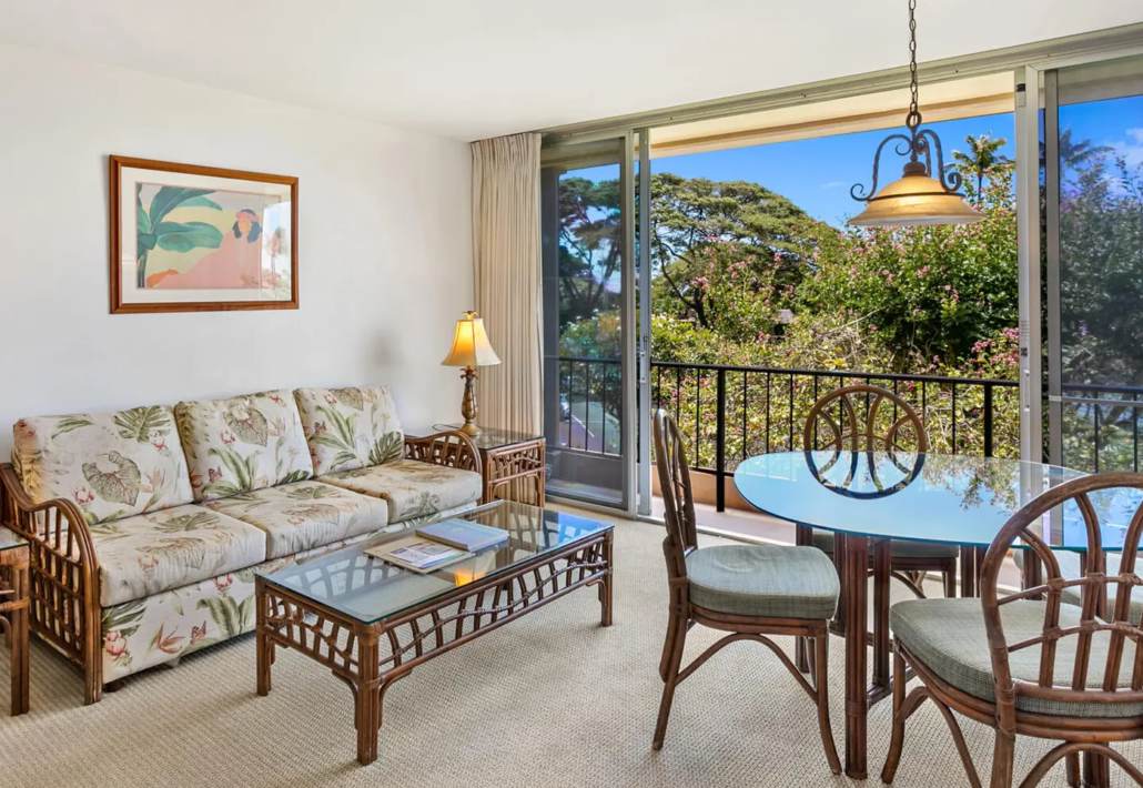aston-maui-kaanapali-villas-studio-ocean-view-living-area_1440x993